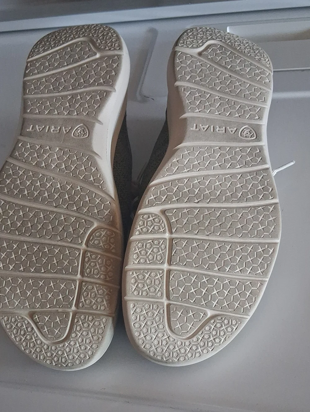 Mens ARIAT Olive Green Knit Slip-On Loafers with Off-White Sole WORN ONCE